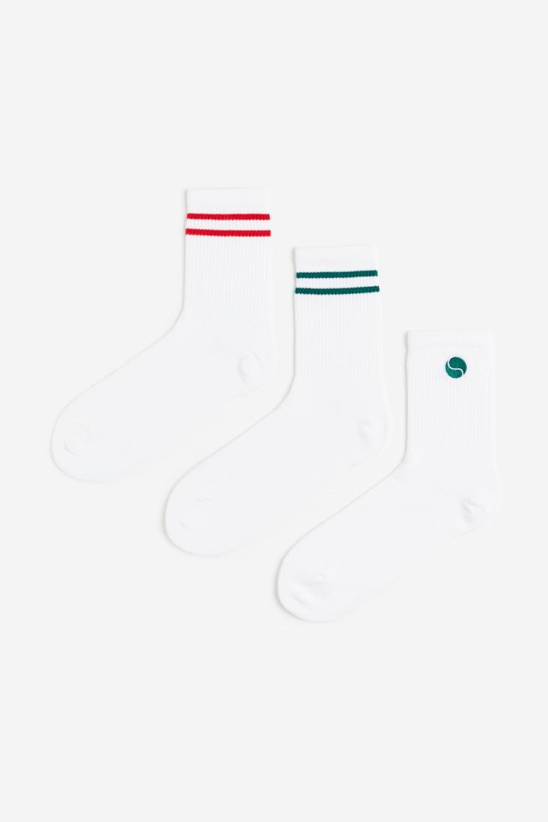 Ντύσου σαν το αγαπημένο σου μουσικό pop icon με ελάχιστα χρήματα - εικόνα 3