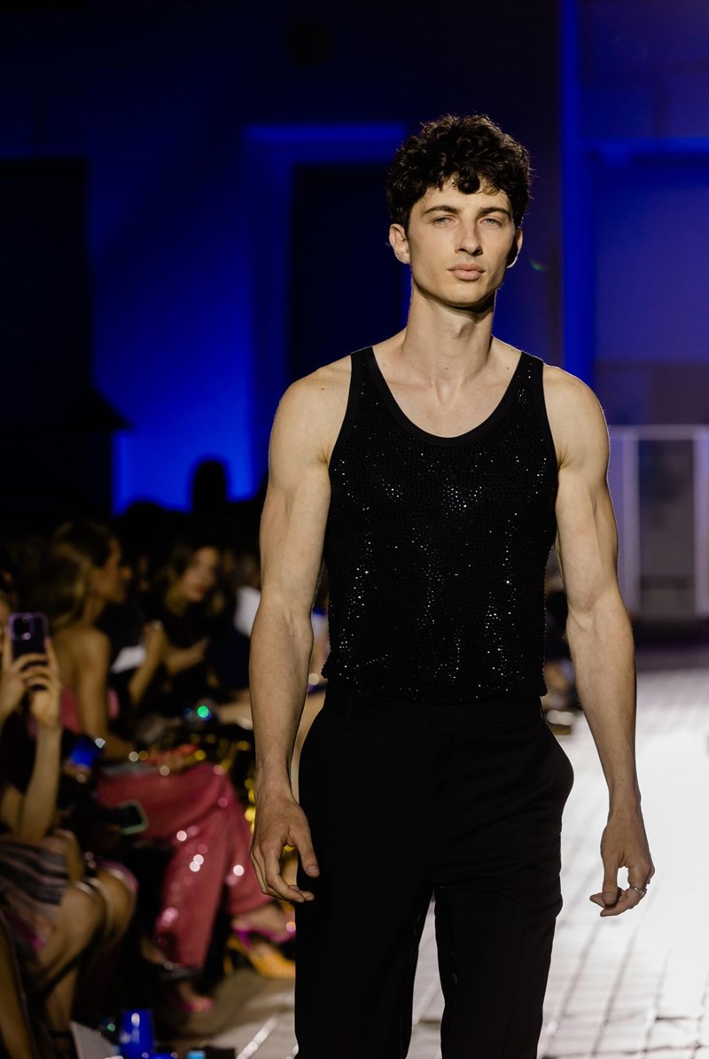 MI-RŌ x Grey Goose: Το μεγαλύτερο fashion show που έγινε ποτέ  στην Ελλάδα! - εικόνα 9