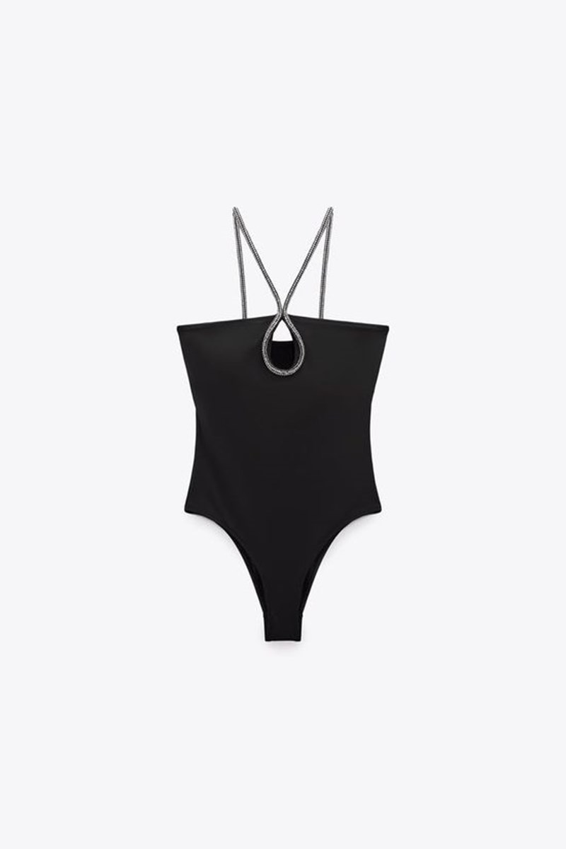 Black & White: Βρήκαμε τα πιο κομψά μαγιό και beachwear αξεσουάρ σε ασπρόμαυρες αποχρώσεις - εικόνα 10