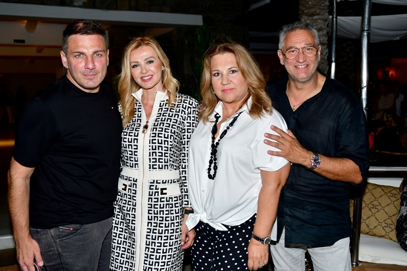 Το Gruppo Pagoni γιόρτασε τη συνεργασία του με την Elisabetta Franchi στην άψογης αισθητικής μπουτίκ του Οίκου στη Μύκονο! - εικόνα 5