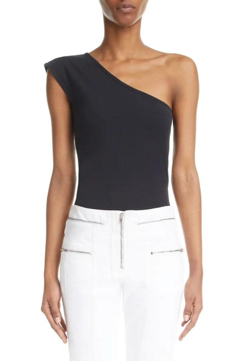 10 one-shoulder τοπ για θεϊκές βραδινές εμφανίσεις - εικόνα 9