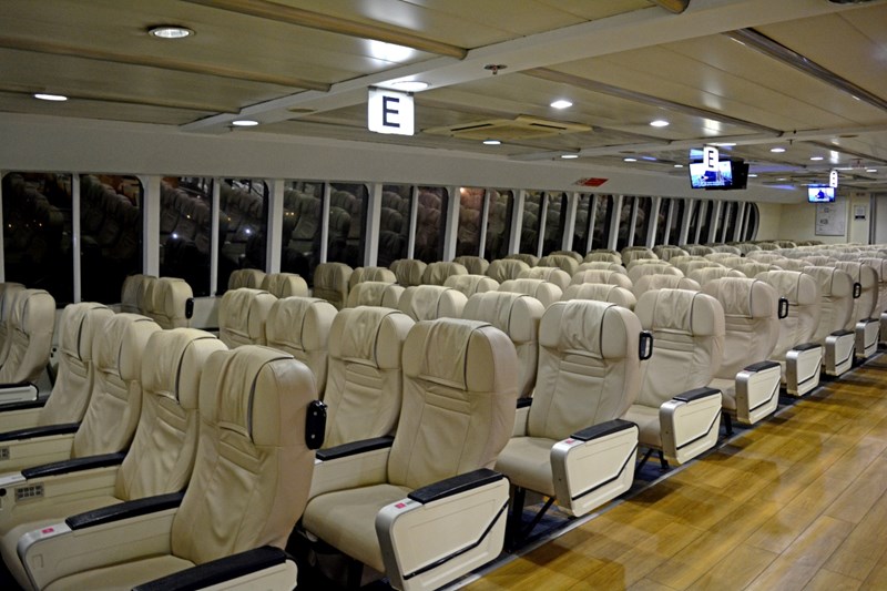 Next stop: Πάρος με τη SEAJETS - εικόνα 2