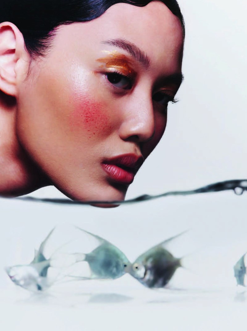 4 make-up looks που μας συνοδεύουν εντός και εκτός νερού - εικόνα 4