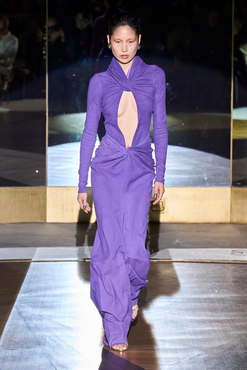 Τα ζωηρά χρώματα που θα βλέπουμε σε outfits και αξεσουάρ τη νέα σεζόν - εικόνα 2