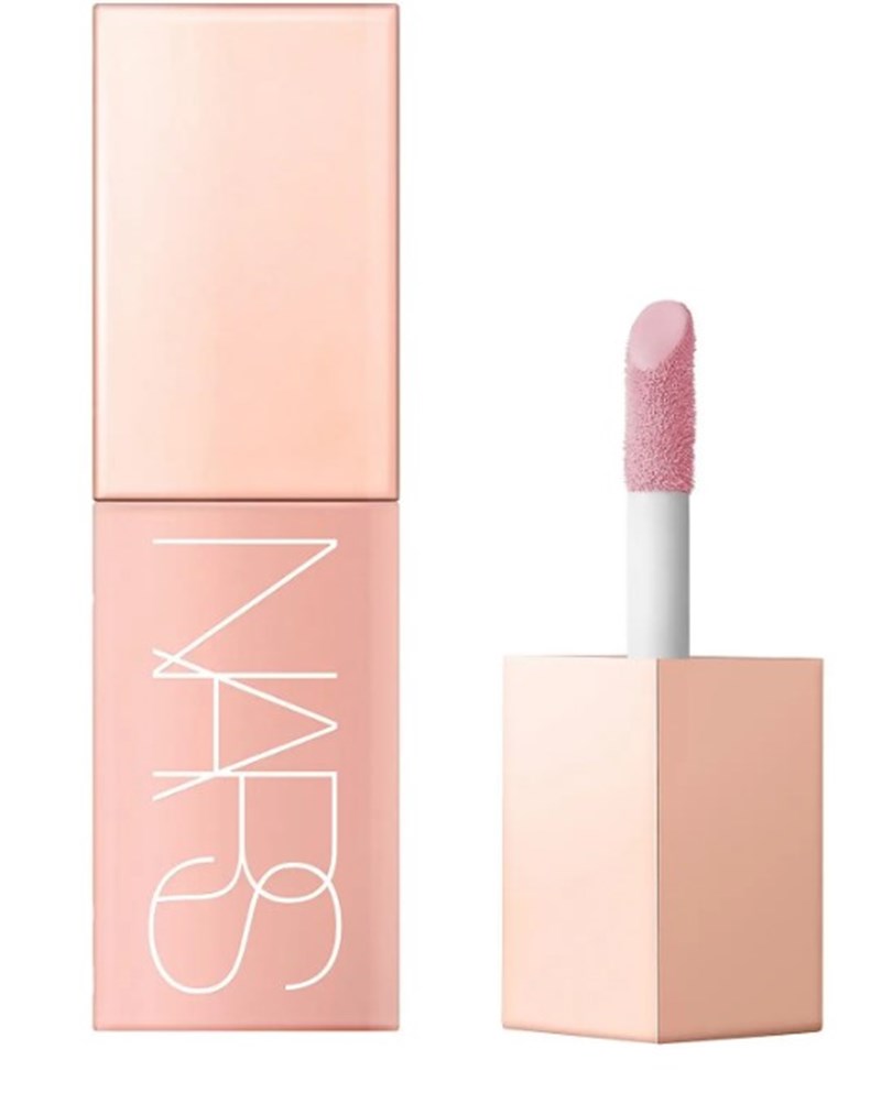 Το υγρό ρουζ που θέλουν να αποκτήσουν τώρα όλα τα beauty addict girls - εικόνα 1