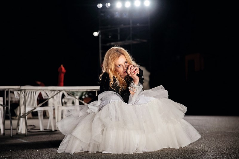 ELLE NOW: Τι θα ακούσουμε, θα δούμε και πού θα πάμε τον Αύγουστο - εικόνα 10