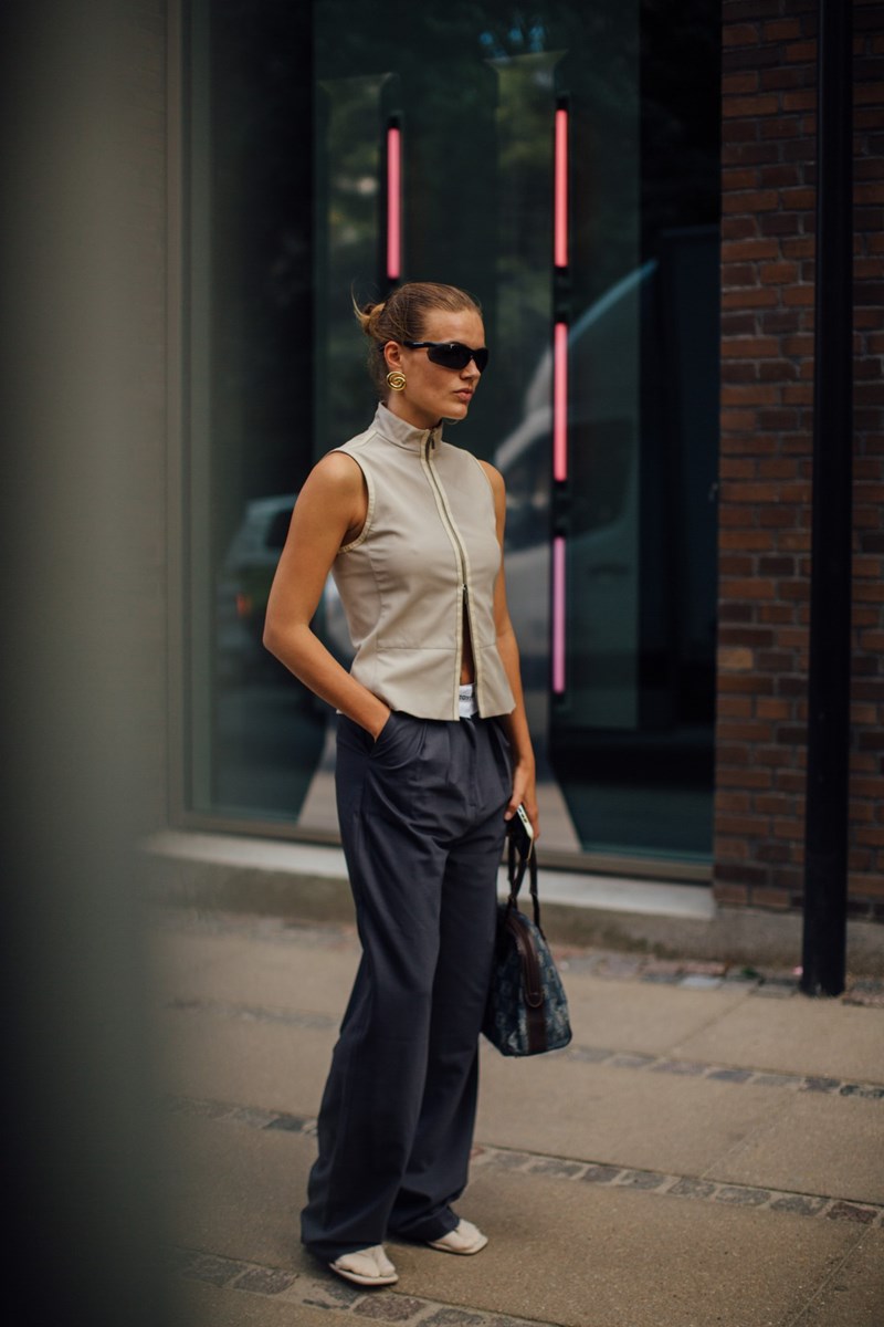 CPHFW SS24: Τα street style looks που ξεχωρίσαμε από την Εβδομάδα Μόδας στην Κοπεγχάγη - εικόνα 17