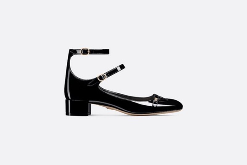 Attention shoelovers: Αυτά είναι τα παπούτσια που θα φοράμε τη μεταβατική περίοδο προς το φθινόπωρο - εικόνα 1