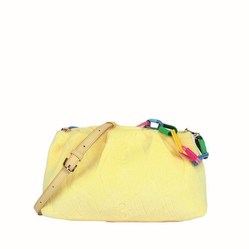 Τα fashion items που πρέπει να προσθέσεις στην γκαρνταρόμπα σου έχουν την απόχρωση του σορμπέ λεμόνι - εικόνα 4