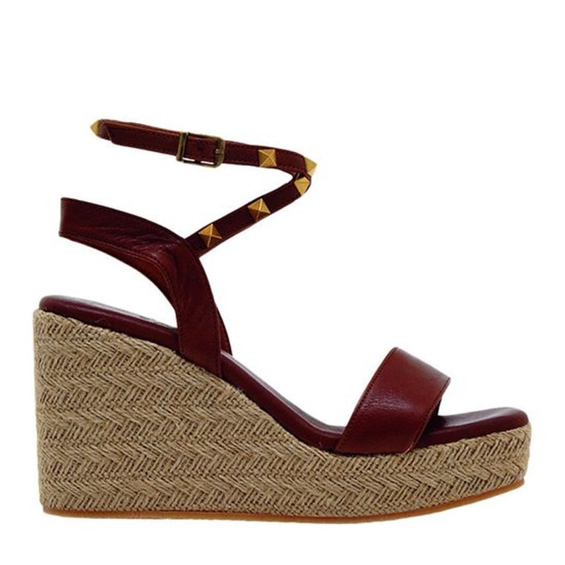 Quiet Luxury: Πώς θα ενσωματώσεις το trend στα looks της μεταβατικής περιόδου - εικόνα 24