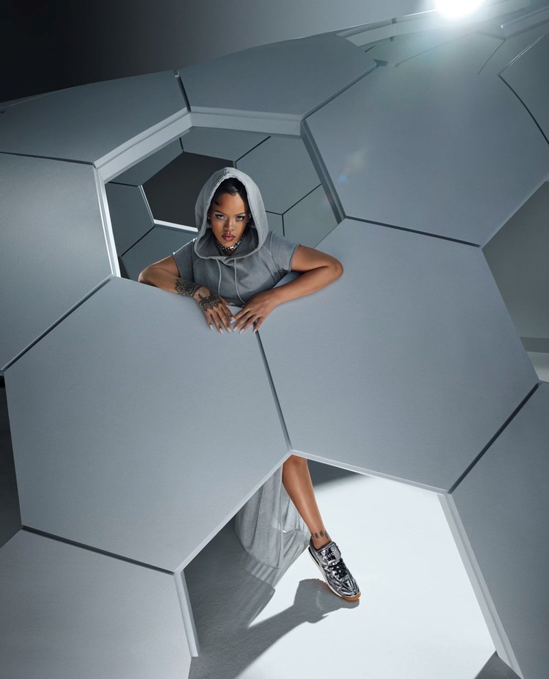 FENTY x PUMA: Η Rihanna κάνει δυναμικό comeback με το "Avanti" - εικόνα 1