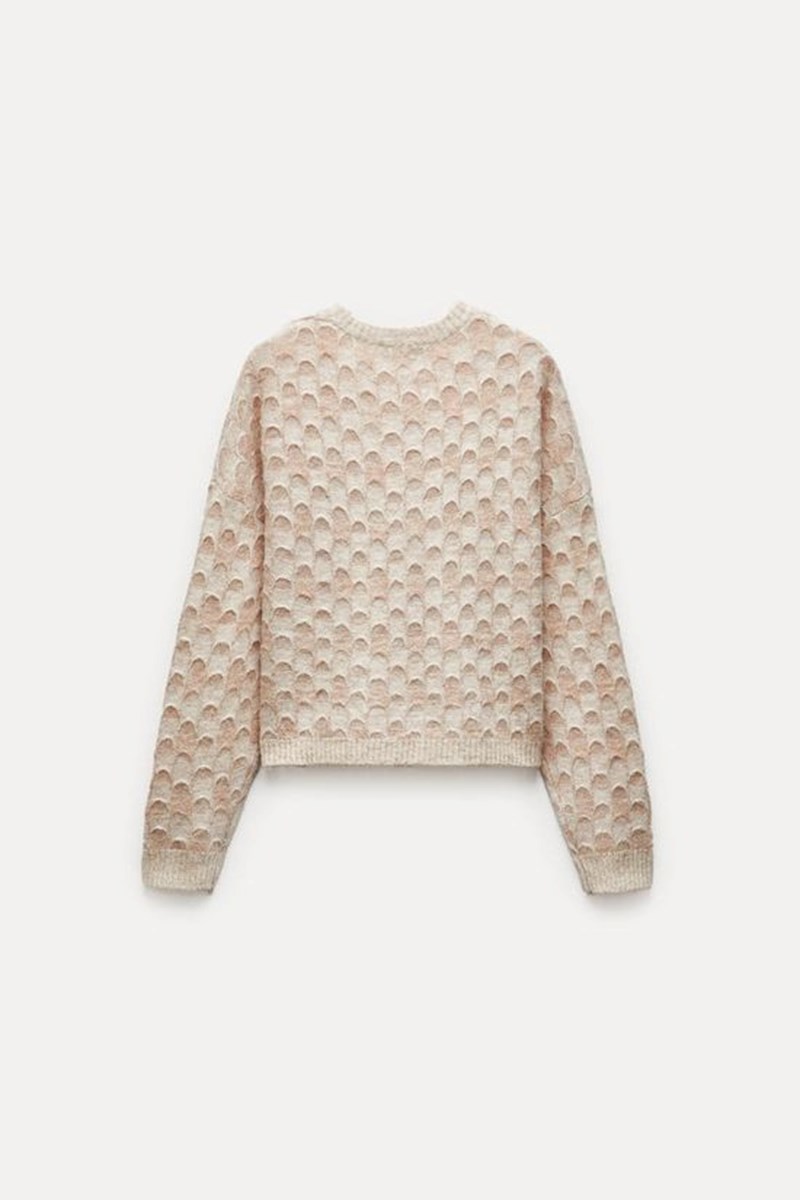 Cozy Sunday: 10 πλεκτά πουλόβερ που μπορείς να φορέσεις στα κυριακάτικα brunch του φθινοπώρου - εικόνα 1