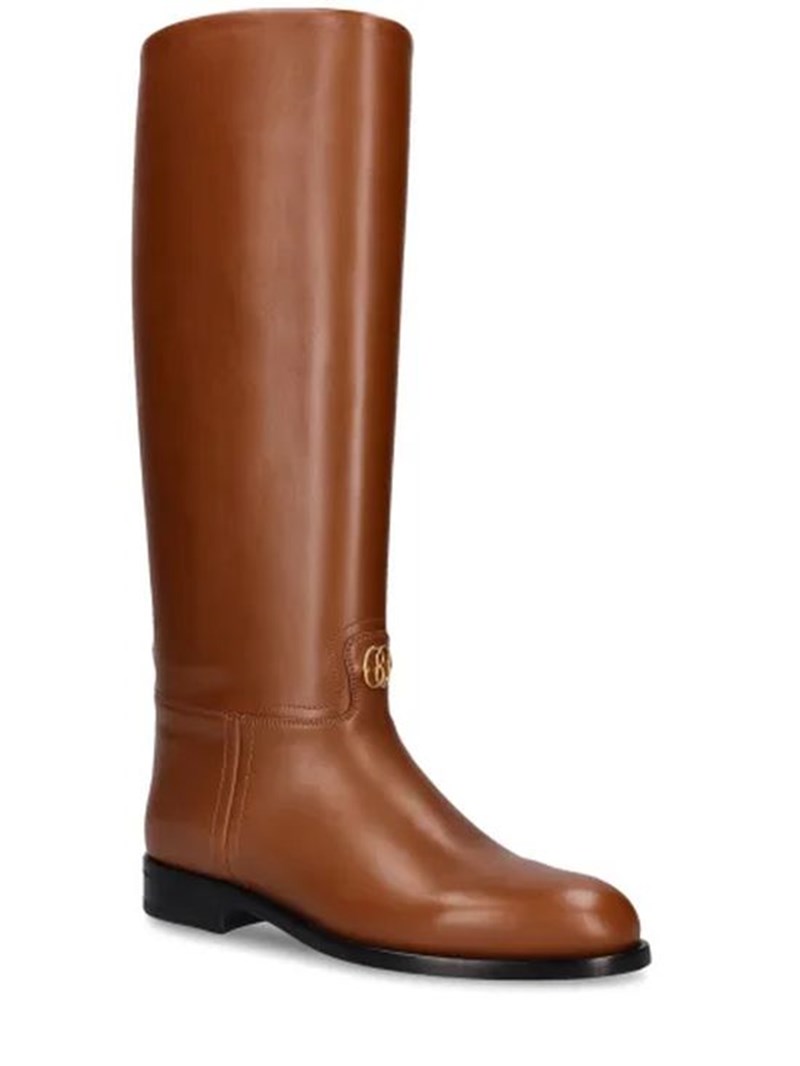 Fall Mood: 10 φλατ δερμάτινες μπότες που είναι ο ορισμός της quiet luxury τάσης - εικόνα 10