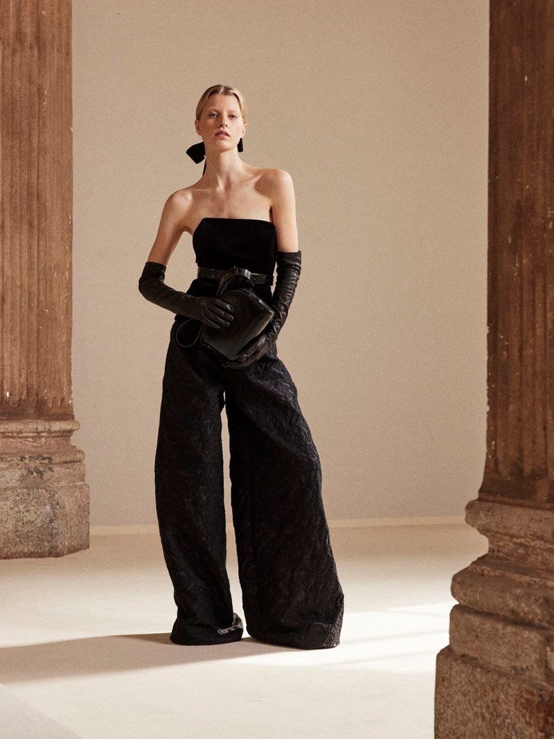 Max Mara: Η συλλογή Φθινόπωρο-Χειμώνας 2023 εμπνέεται από τις γυναίκες του 18ου αιώνα - εικόνα 2