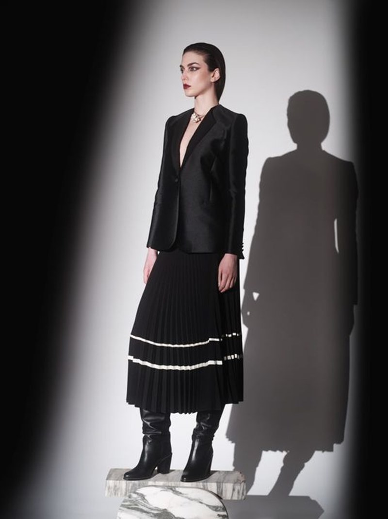 Made in Greece: 10 φούστες από ελληνικά brands που θα φοράς ξανά και ξανά - εικόνα 3