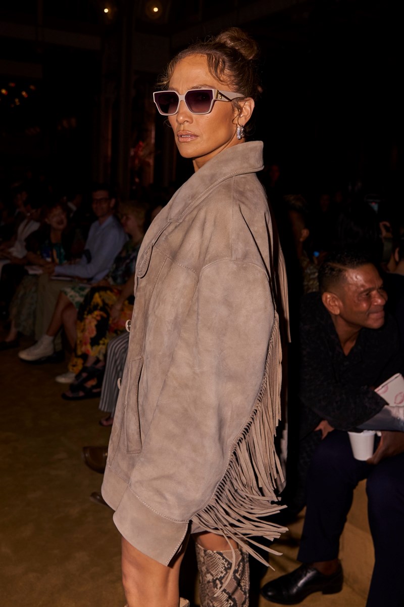 Jennifer Lopez: Έκανε το μανικιούρ που θα λατρέψει κάθε minimal girl - εικόνα 1