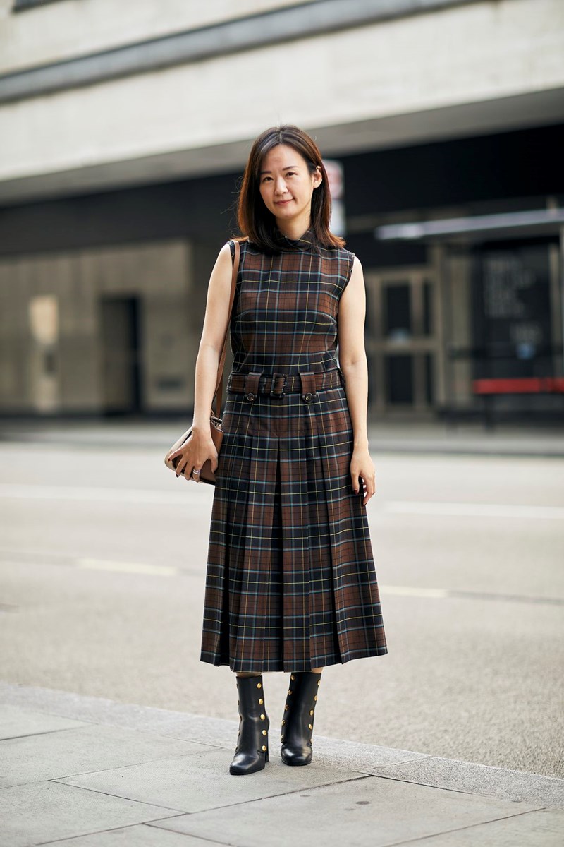 Moodboard Inspo: Πήραμε μία γεύση από το ενδιαφέρον street style στην Εβδομάδα Μόδας του Λονδίνου - εικόνα 17