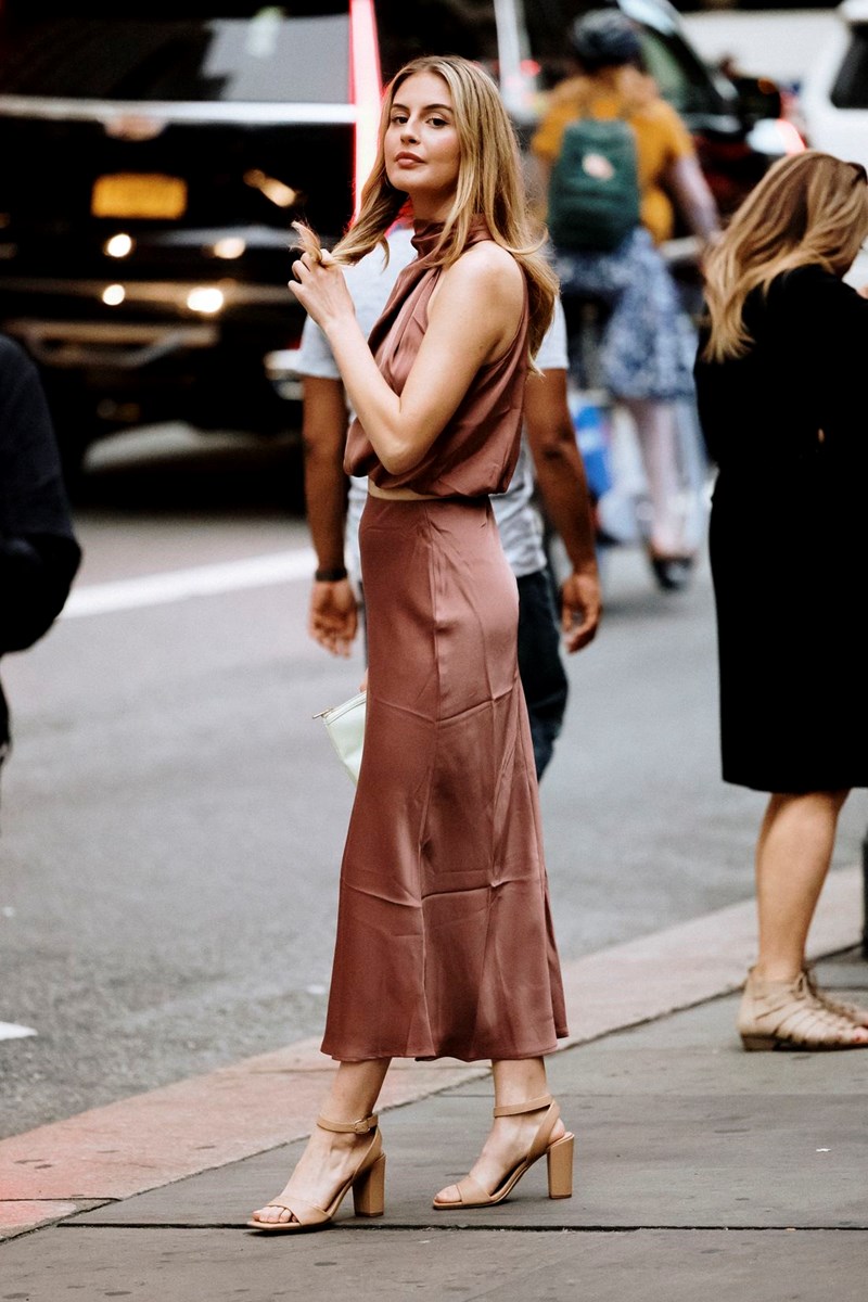 NYFW SS24: Οι πρώτες εικόνες από το street style στην Εβδομάδα Μόδας της Νέας Υόρκης - εικόνα 2