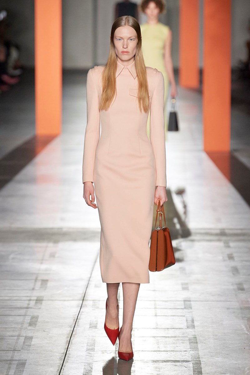 Αυτά είναι τα φορέματα που θα φοράμε όλο το φθινόπωρο - εικόνα 1