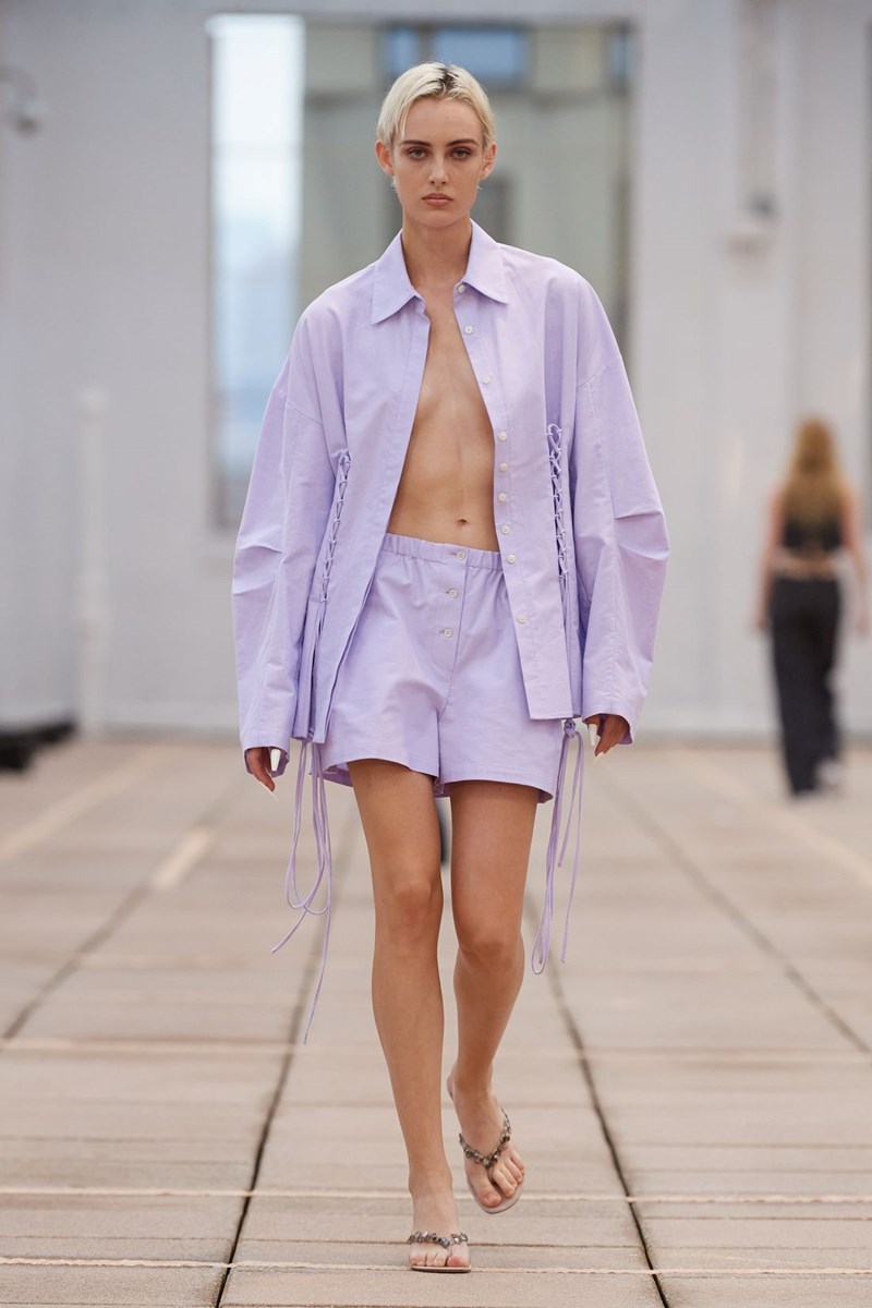 NYFW SS24: Τα trends που ξεχωρίσαμε για την Άνοιξη 2024 από την Εβδομάδα Μόδας της Νέας Υόρκης - εικόνα 12