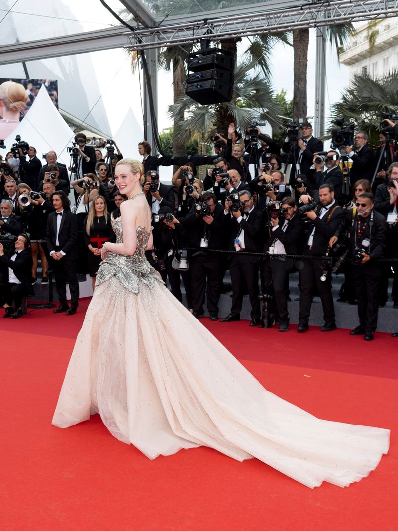 Τέλος εποχής: Η Sarah Burton αποχωρεί από τον οίκο Alexander McQueen μετά από 2 δεκαετίες - εικόνα 7