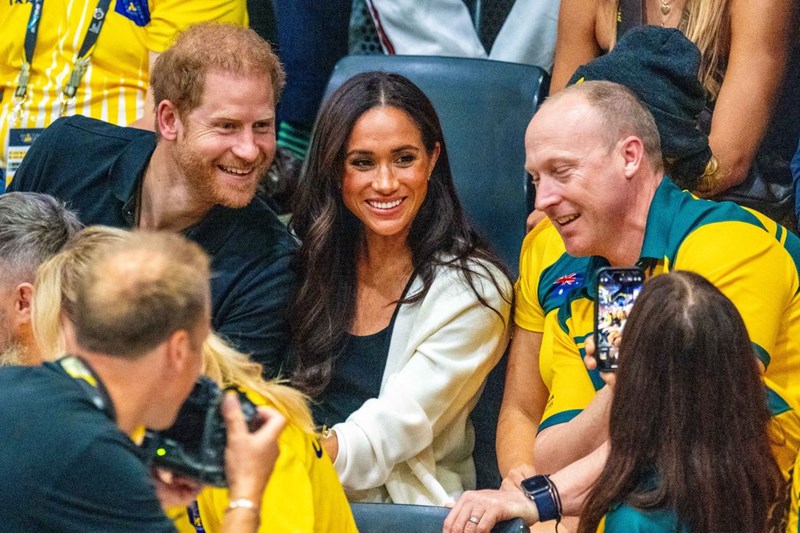 Η Meghan Markle φόρεσε τα παπούτσια που ονειρεύεσαι να αγοράσεις εδώ και καιρό - εικόνα 1