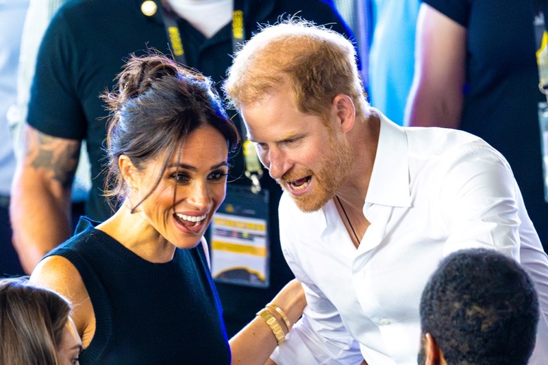 Meghan Markle: Έκανε το πιο hot χτένισμα από τα '90s και της πάει απίστευτα - εικόνα 1