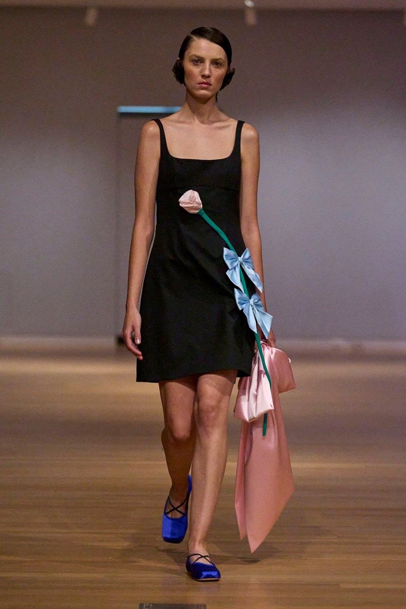 NYFW SS24: Τα trends που ξεχωρίσαμε για την Άνοιξη 2024 από την Εβδομάδα Μόδας της Νέας Υόρκης - εικόνα 16