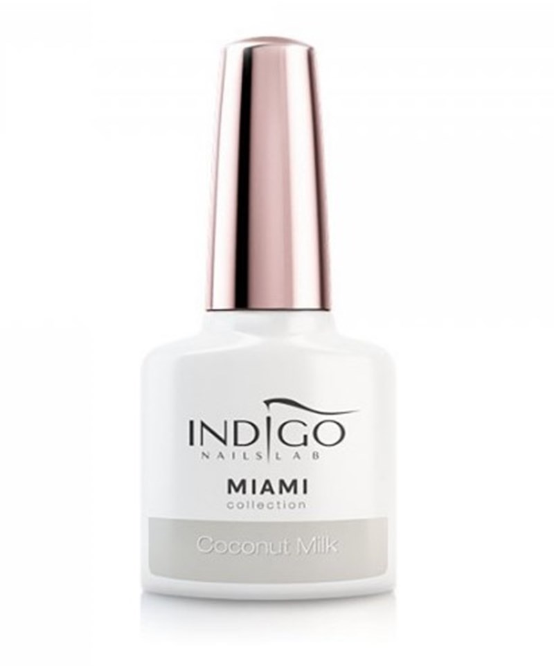 "Coconut latte" nails: Η απόχρωση για τα πιο minimal και κομψά μανικιούρ μετά το καλοκαίρι - εικόνα 3