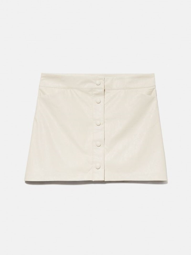 Hailey Bieber: Αντίγραψε 3 casual looks της με τα ρούχα που έχεις ήδη στη ντουλάπα σου - εικόνα 8