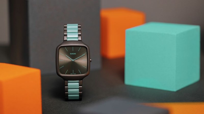 True Square Thinline Les Couleurs™ Le Corbusier: Η νέα συλλογή της Rado είναι μια γιορτή διαχρονικών χρωμάτων - εικόνα 3