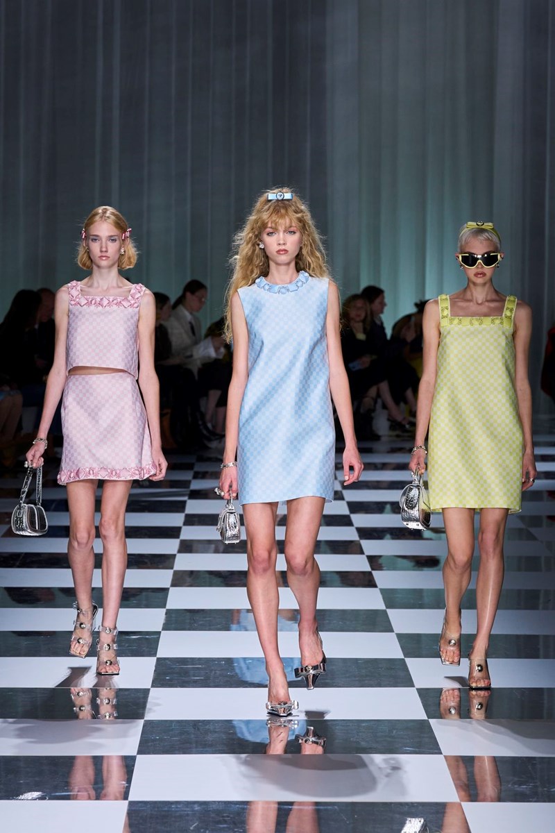 MFW SS24: Τα σόου που ξεχώρισαν στην Εβδομάδα Μόδας του Μιλάνου - εικόνα 19