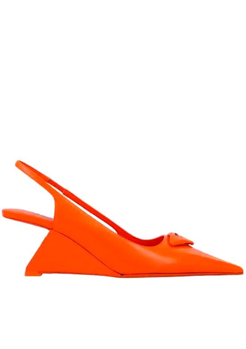 True colours: Πώς θα βάλεις έξυπνα χρώμα στα looks της μεταβατικής περιόδου - εικόνα 16