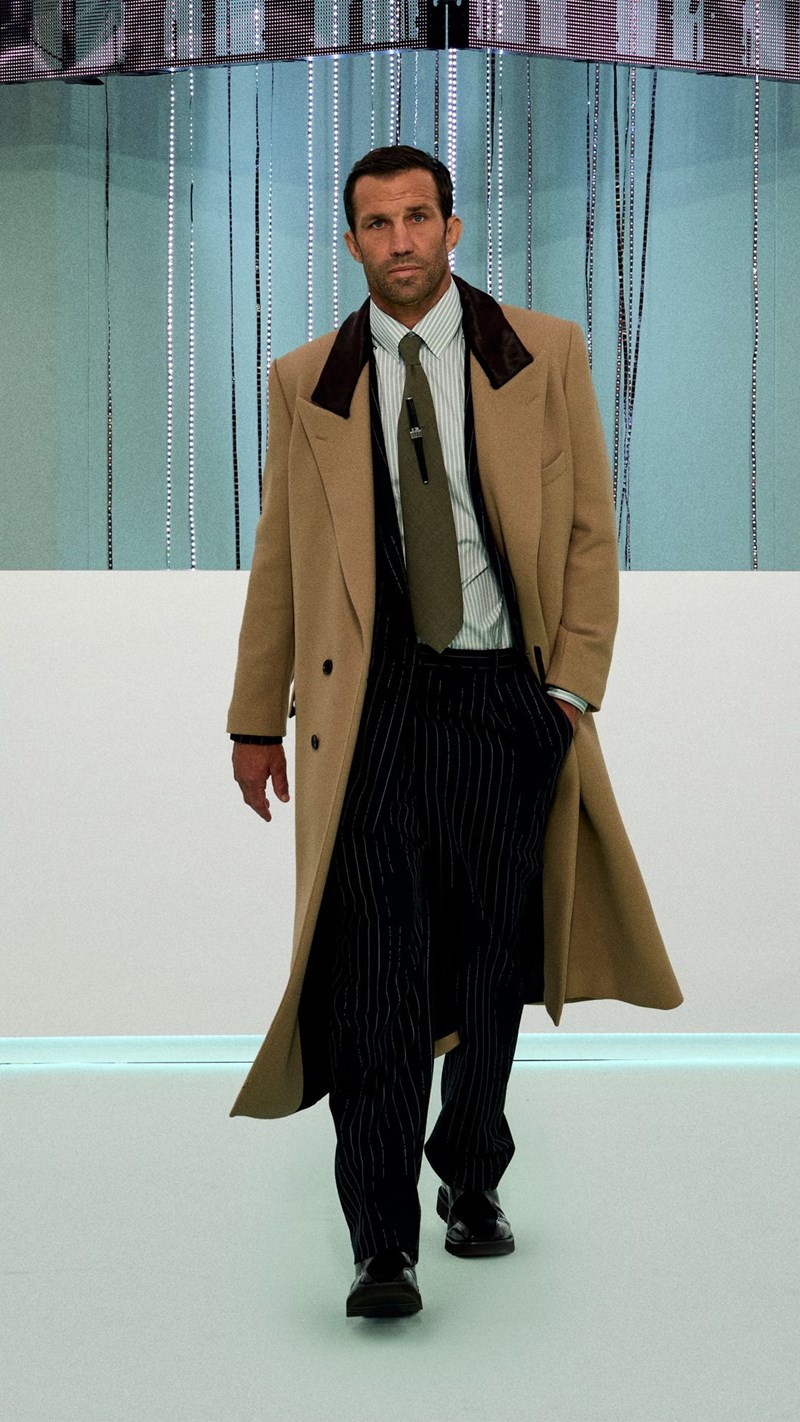 BOSS FW23: Η συλλογή "CorpCore" ανέβασε το officewear σε άλλο level - εικόνα 6