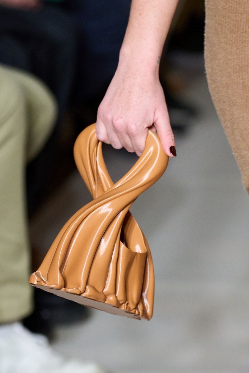 Οι πιο ιδιαίτερες τσάντες που θα έπρεπε να λάβουν απευθείας τη θέση έργων τέχνης - εικόνα 2