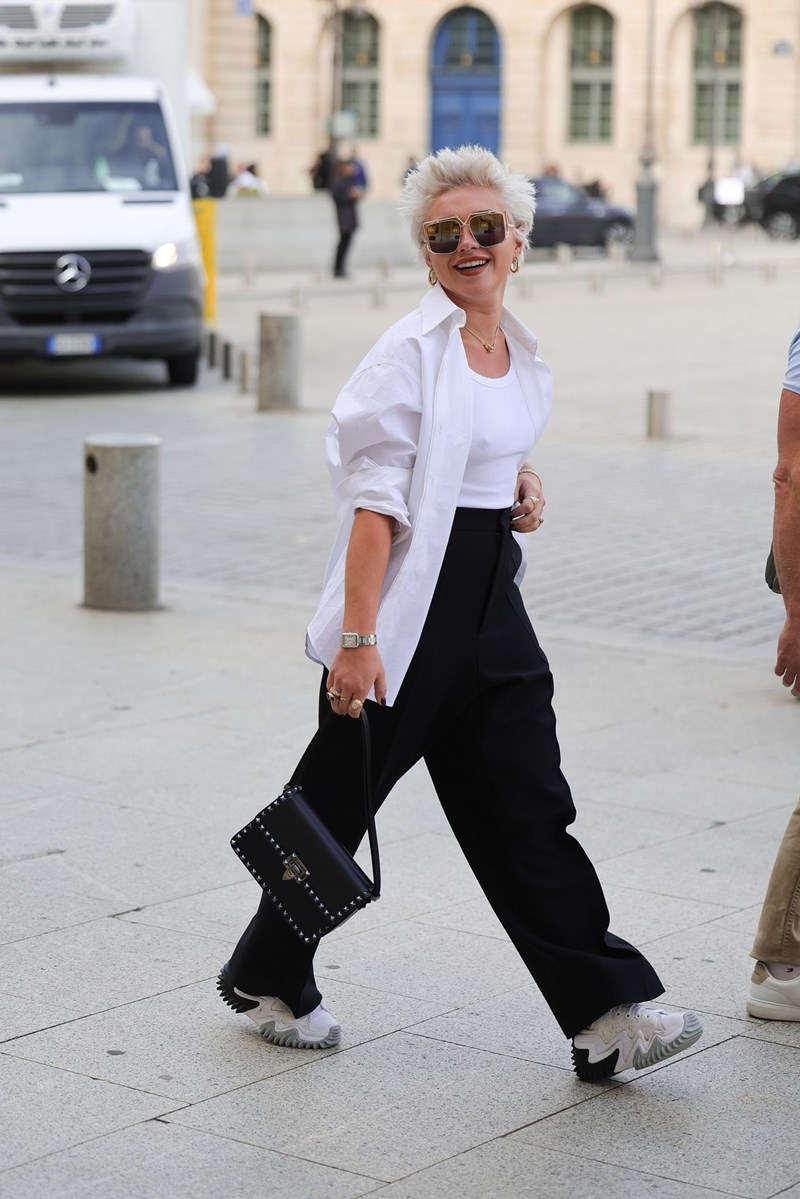 Η Florence Pugh επέλεξε το ιδανικό outfit για τη φθινοπωρινή εποχή - εικόνα 1