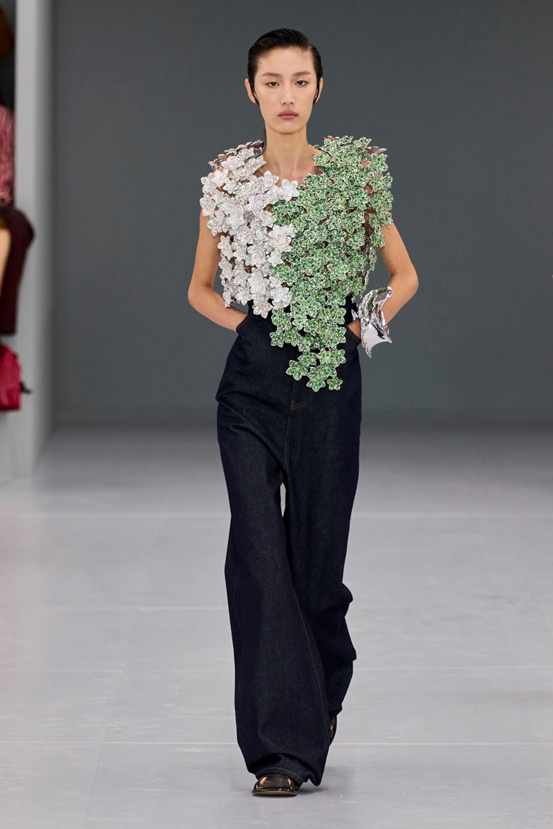 Τα σόου που ξεχωρίσαμε το τελευταίο Σαββατοκύριακο της Εβδομάδας Μόδας στο Παρίσι - εικόνα 37