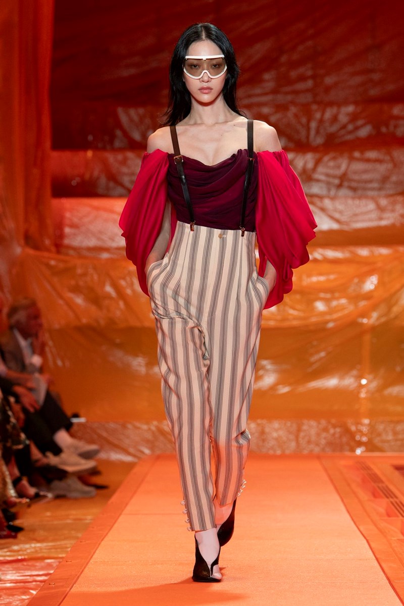 Louis Vuitton SS24: Η εμπειρία του ταξιδιού μέσα από τα μάτια του Nicolas Ghesquière - εικόνα 24