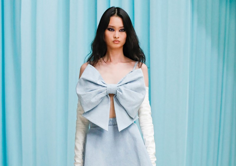 Αυτό είναι το χρώμα στο μακιγιάζ που θα είναι παντού το 2024 - εικόνα 1