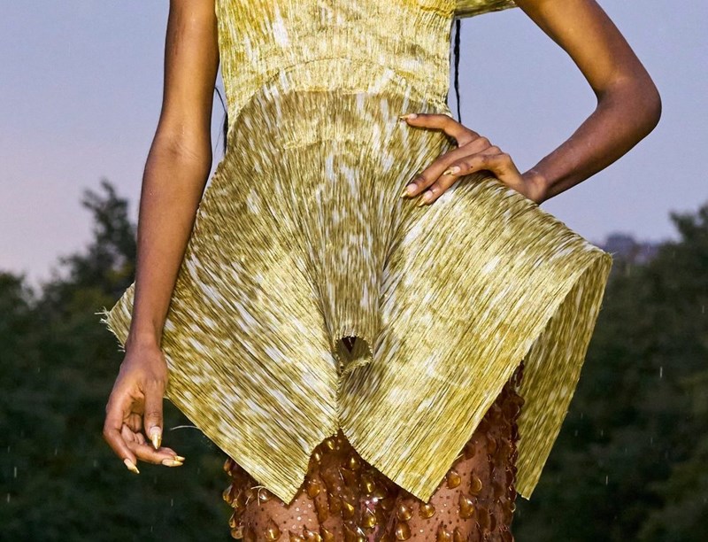 Fashion Month: 4 nail trends που ξεχωρίσαμε από τα catwalks - εικόνα 3