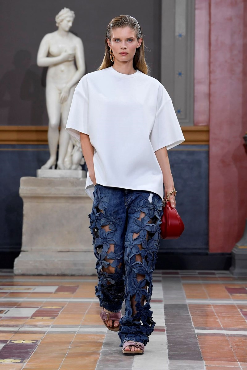 Τα σόου που ξεχωρίσαμε το τελευταίο Σαββατοκύριακο της Εβδομάδας Μόδας στο Παρίσι - εικόνα 5