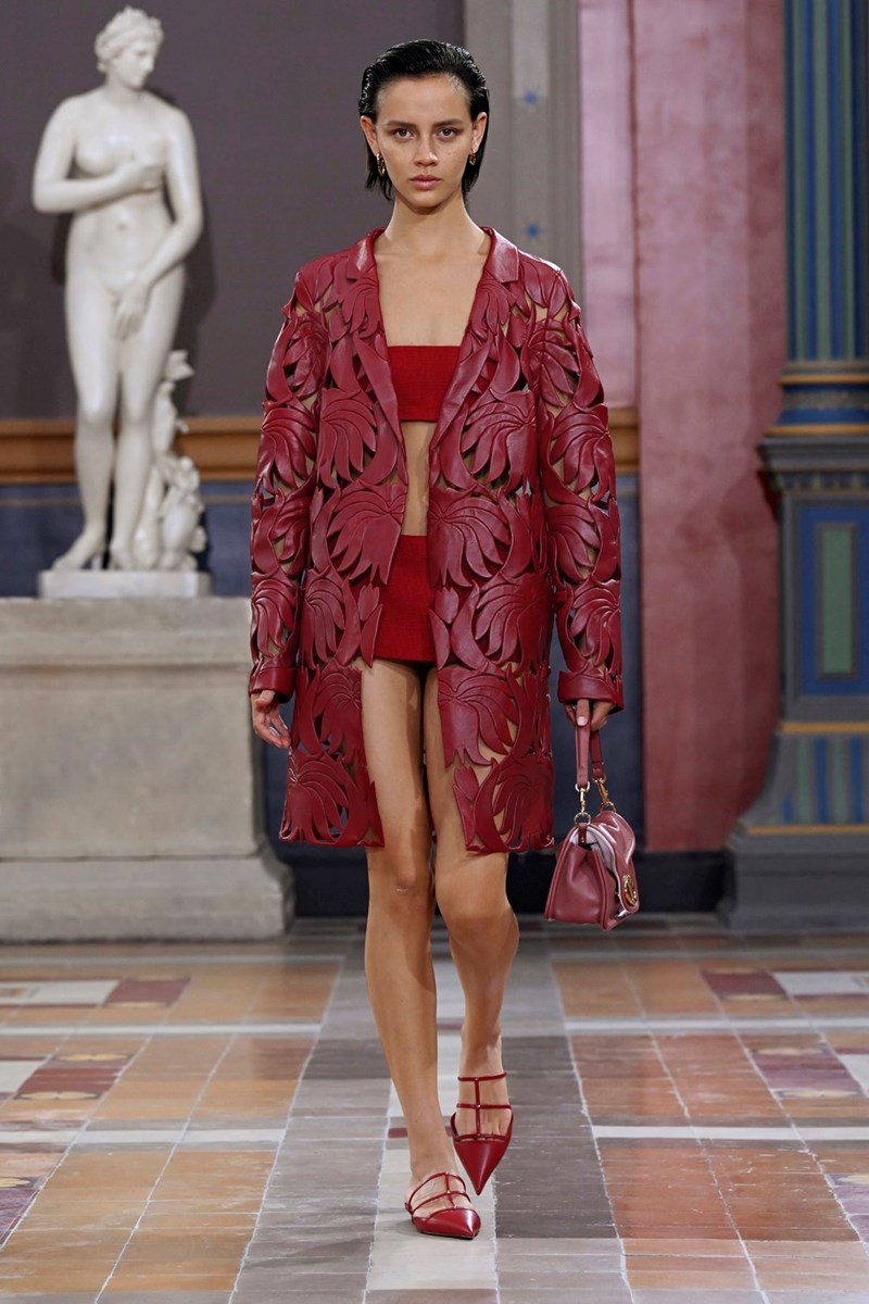 Τα σόου που ξεχωρίσαμε το τελευταίο Σαββατοκύριακο της Εβδομάδας Μόδας στο Παρίσι - εικόνα 9