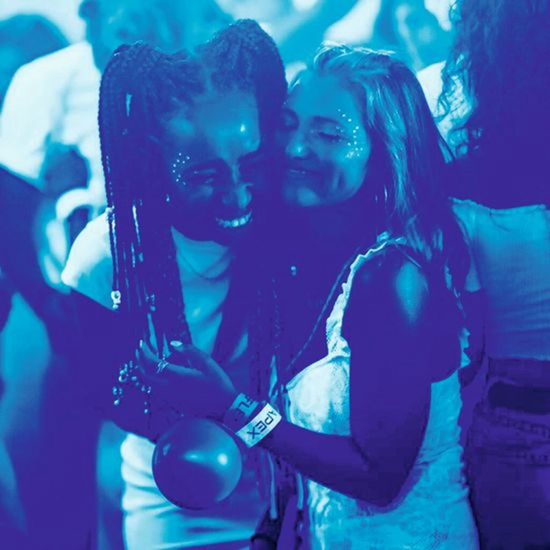 ELLE NOW: Τι παίζει στο θέατρο, τον κινηματογράφο, τη μουσική αυτό τον Οκτώβριο - εικόνα 5