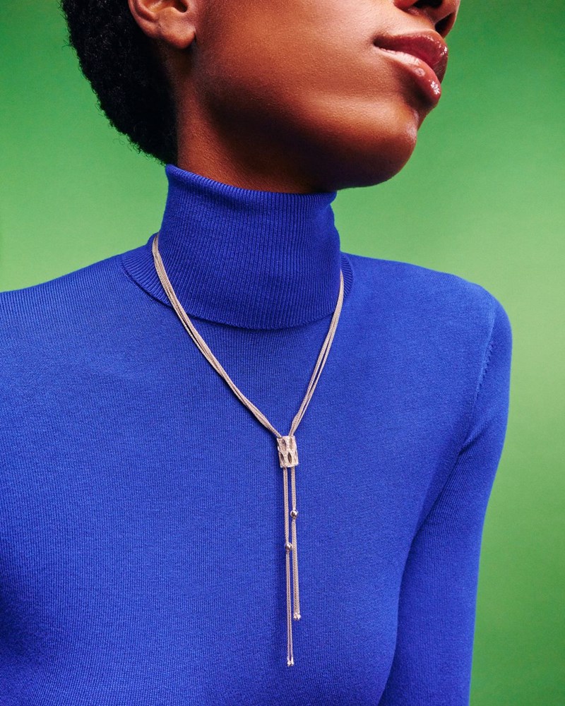 Serkos: Η νέα καμπάνια παρουσιάζει τις ανανεωμένες τάσεις στα κοσμήματα της σεζόν - εικόνα 2