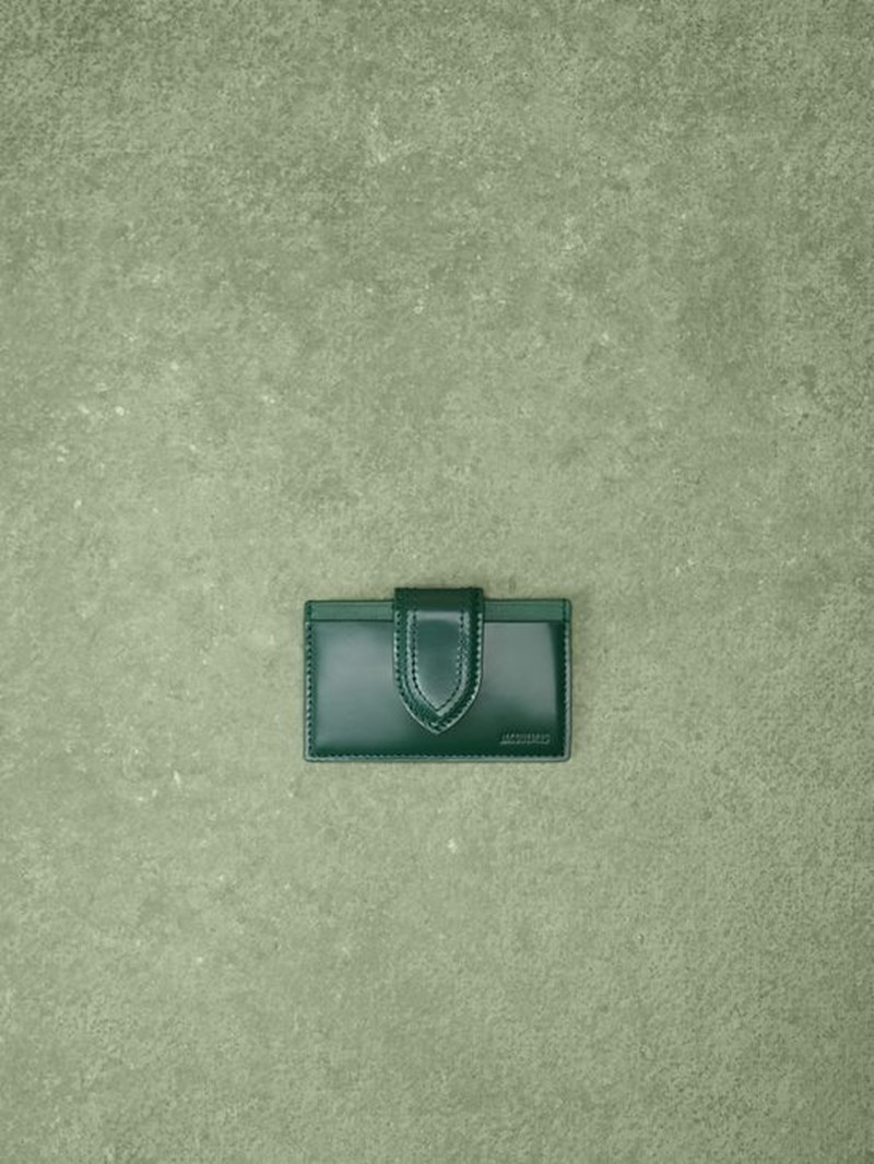 Βρήκαμε τα luxury πορτοφόλια που θα ζητούσες άνετα ως δώρο Χριστουγέννων - εικόνα 1