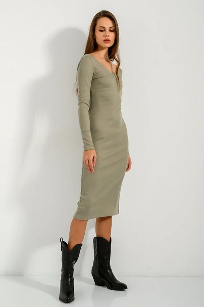 9 καθημερινά φορέματα που κοστίζουν κάτω από 20 ευρώ για τις ημέρες που διανύουμε - εικόνα 8