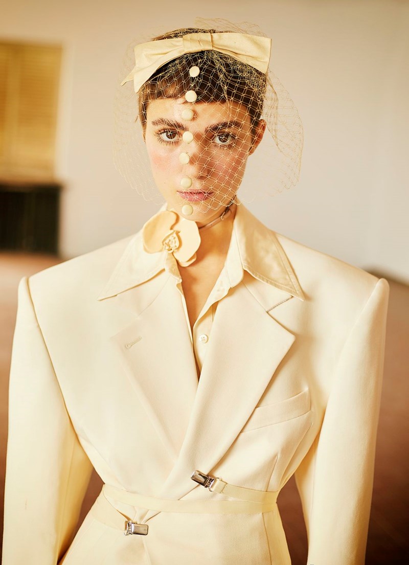 Η νέα εκδοχή του ρομαντισμού: Ρούχα και αξεσουάρ που θα σε ταξιδέψουν - εικόνα 2