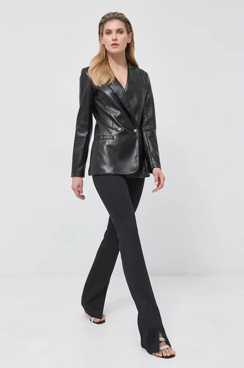 Αυτά είναι τα 10 hot πανωφόρια που πρέπει να αποκτήσεις με βάση τα επικρατέστερα trends της σεζόν - εικόνα 8