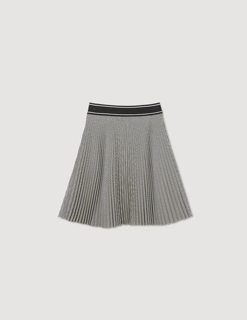 Preppy style: Πώς θα "απογειώσεις" το στιλ που κυριάρχησε στις πασαρέλες - εικόνα 11