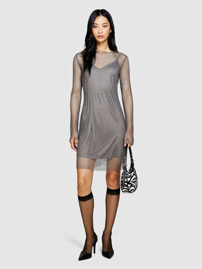 Σε αυτή τη συλλογή βρήκαμε τα outfits που θα φορέσουμε την Παραμονή της Πρωτοχρονιάς - εικόνα 5